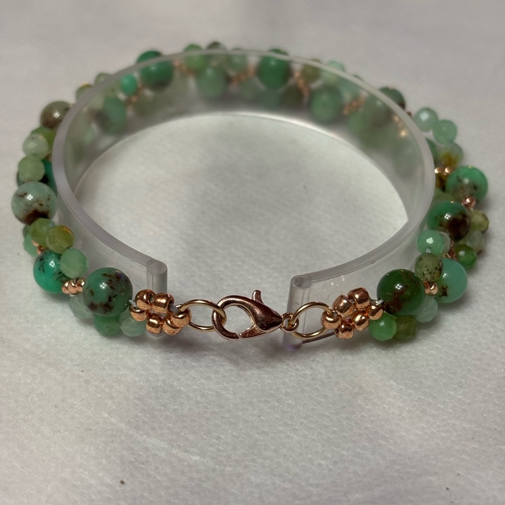 Genuine Green Chrysoprase Beaded Bracelet with Gold Clasp 8 inches - Picture 3 of 5